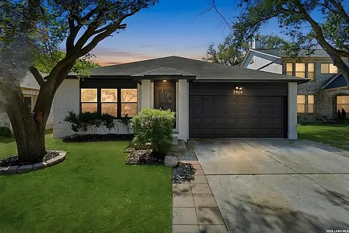 3909 Davenport Photo 1