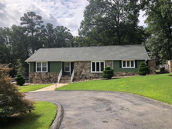 2nd image of 305 Dogwood Pl NW