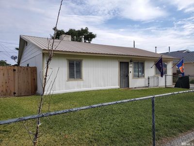 105 4th St, Hawthorne, NV, 89415