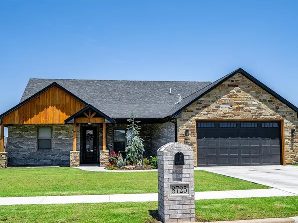8725 NW Kensington Pl, Lawton, OK 73505