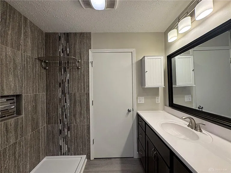 241 Orth Dr — Photo 6