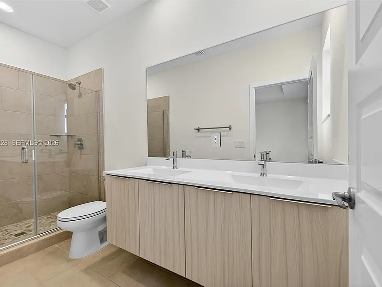 15841 NW 91st Ct — Photo 44