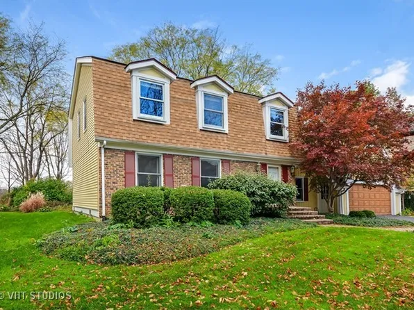 1117 Heatherton Dr, Naperville, IL 60563