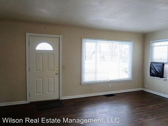 3rd image of 902 Hanraty Dr