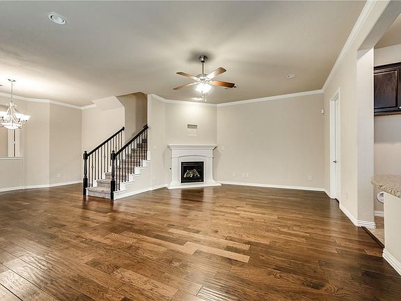 5th image of 2452 Embleton Dr