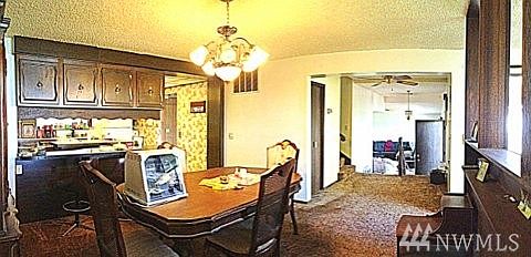 3rd image of 2601 W Lakeside Dr