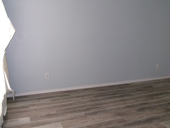 5th image of 1209 NE 20th St
