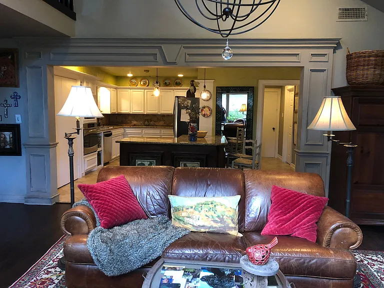 Open Kitchen / Living Room