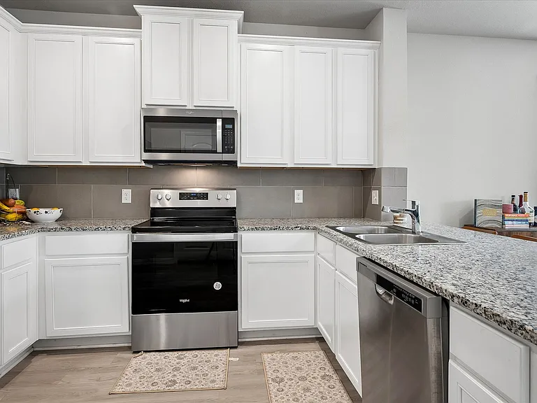 2829 Bellflower Dr — Photo 15