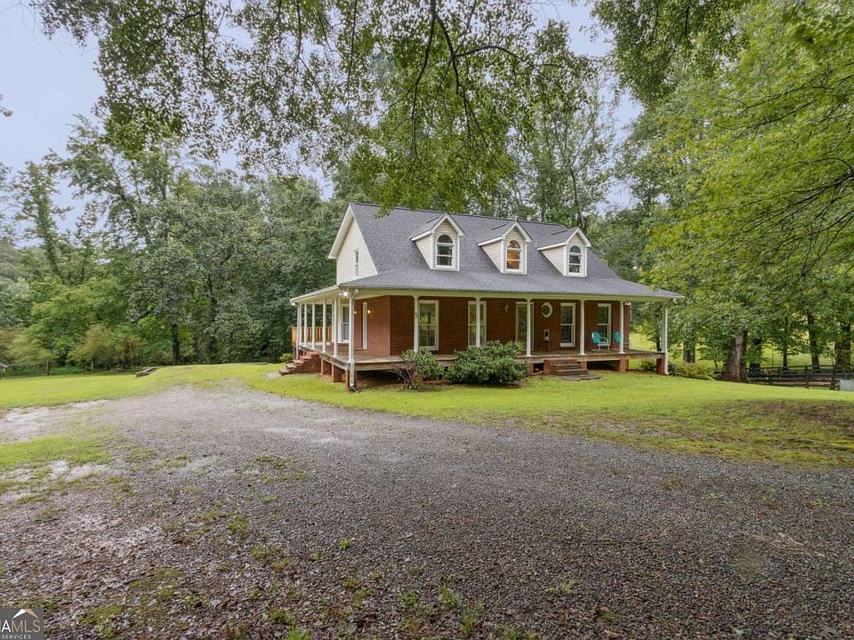 1st image of 83 Russell Rd