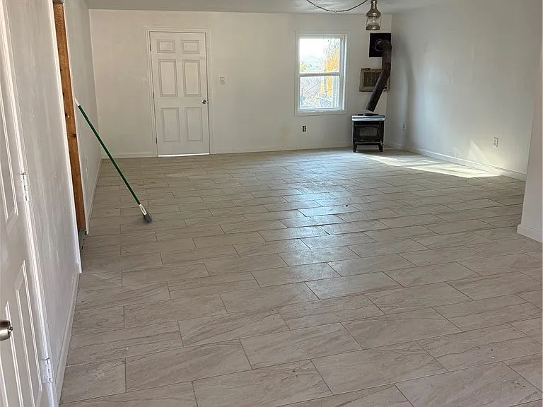 16100 Navajo Rd — Photo 46