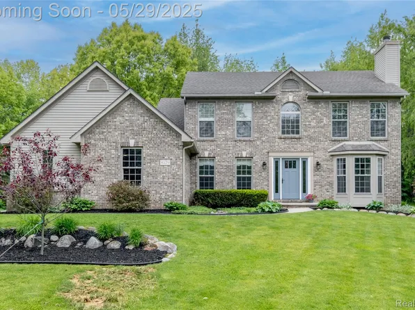 8179 Lilac Trl, Howell, MI 48843