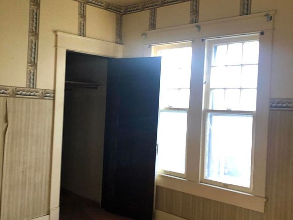 5th image of 523 Ben Hur Ave