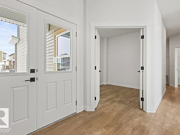 4th image of 5018 53rd Ave