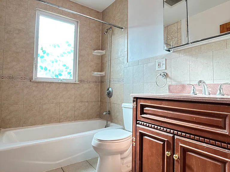 80 Wallingford Rd #1 — Photo 8