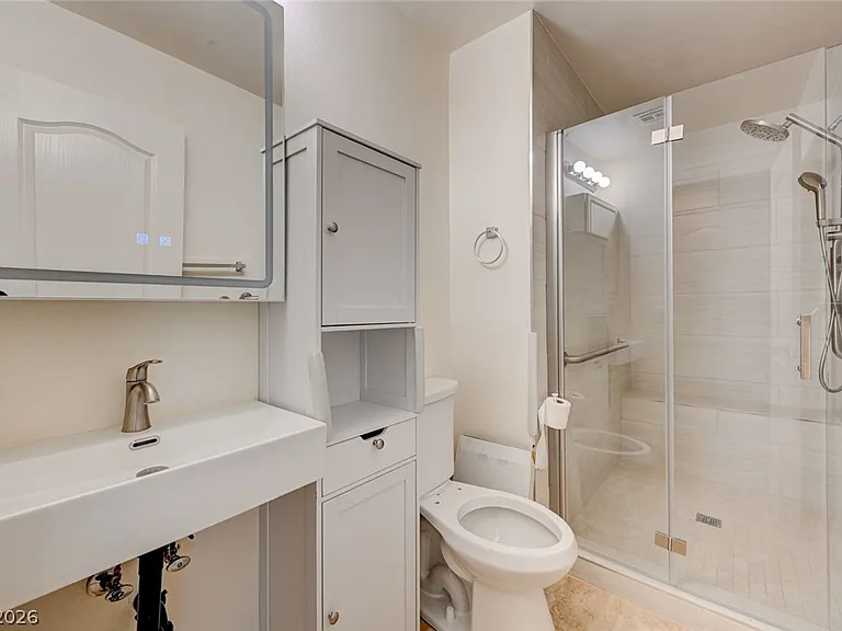 5921 Altissimo St — Photo 36