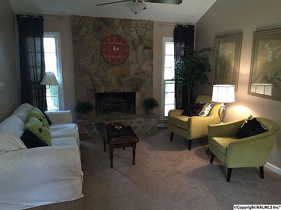 2nd image of 1012 Sharpsburg Dr SE