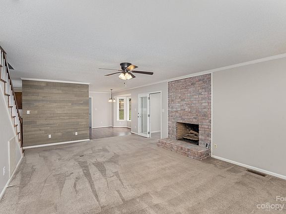 5th image of 1751 Arden Dr