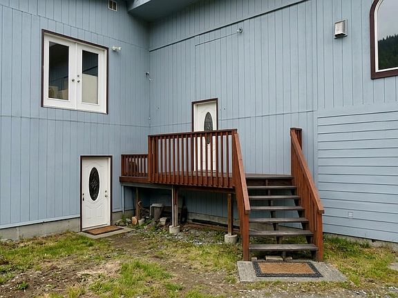 2nd image of 21323 Gorsuch St