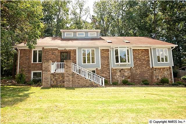 1st image of 1224 Chesser Dr SE