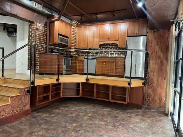 236 W Jackson Ave