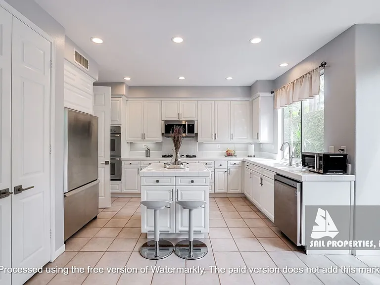 6885 Cambria Cove Cir — Photo 9