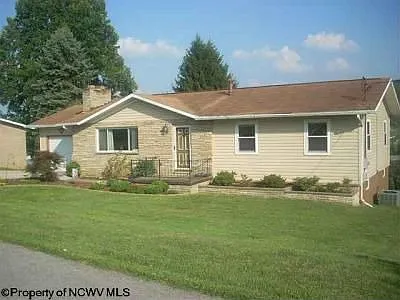 1216 Avalon St photo 1