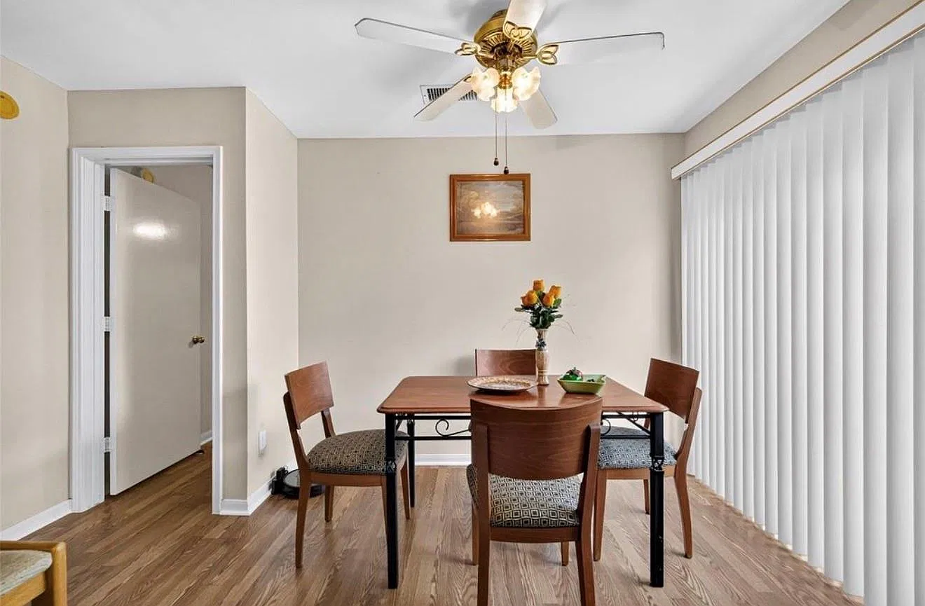 3 bed, 2.0 bath, 1168 sqft, $1,850 — Photo 3