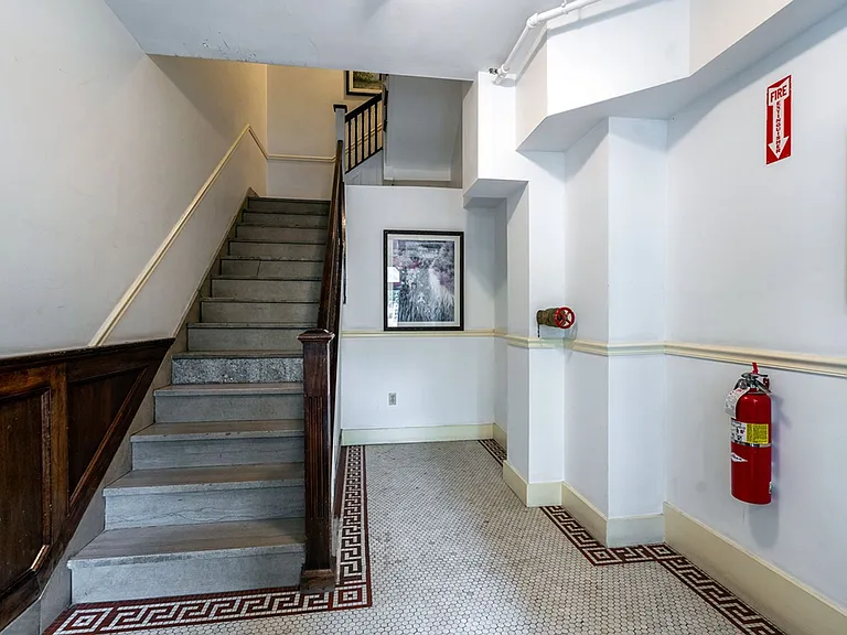 1404 Beacon St #301 — Photo 6