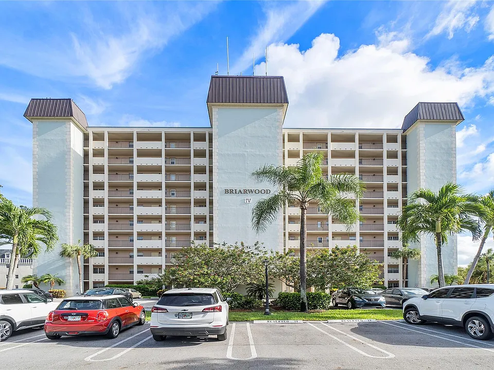 9101 W Sample Rd #402