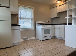 1301 W Glen Flora Ave #1301, Waukegan, IL 60085