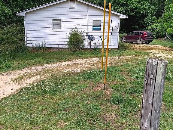 4th image of 144 Thomas Rd
