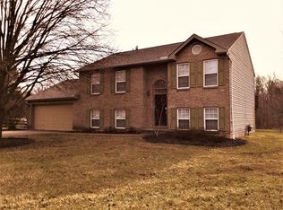 1407 Breckenridge Dr, Amelia, OH 45102