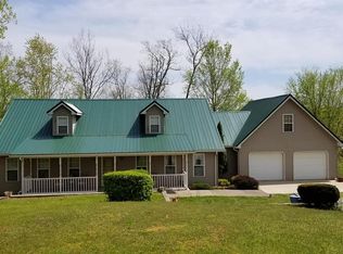 3249 Kino Rd, Glasgow, KY 42141