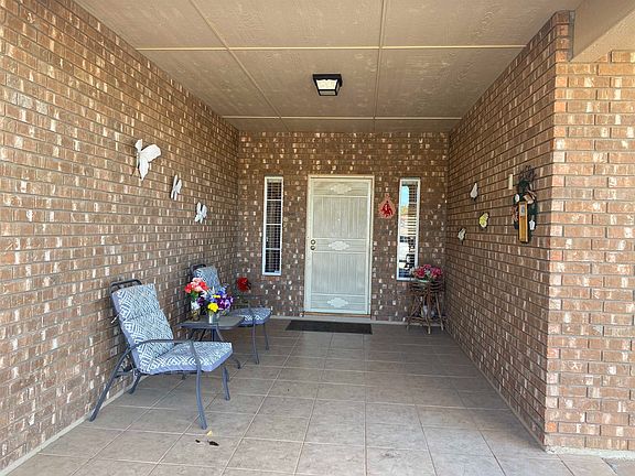 4th image of 340 Cottonwood Dr