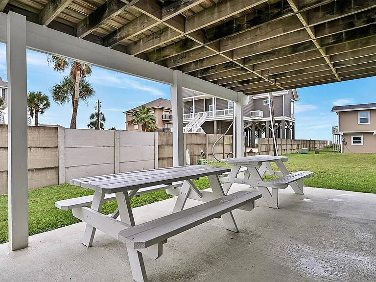 16904 Beachcomber Dr — Photo 43