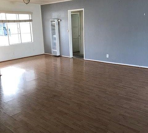 3rd image of 2643 W 175th St