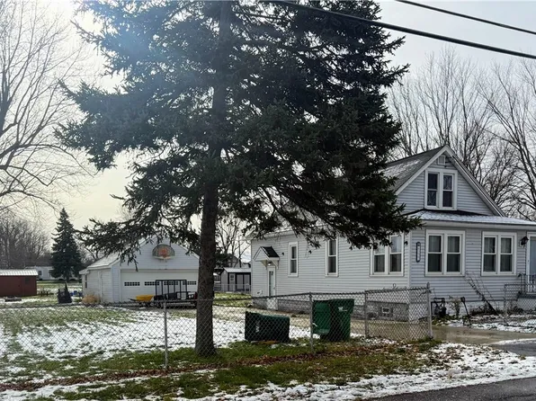 4227 Fairview Pkwy, Buffalo, NY 14219