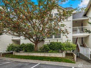 4421 249th Ter SE #202, Issaquah, WA 98029