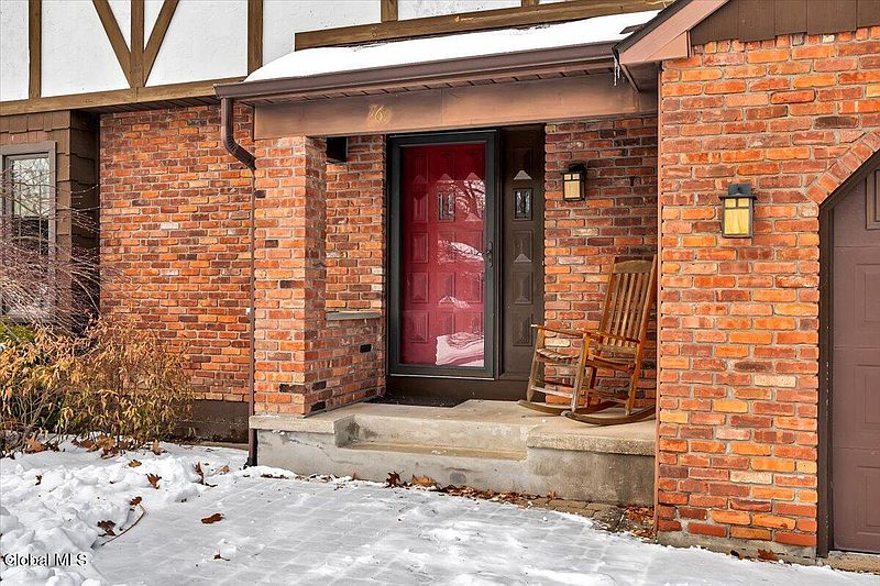 2nd image of 767 Huntingdon Drive
