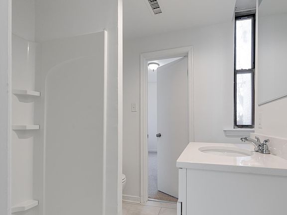 4th image of 21 N Stafford Ave #5