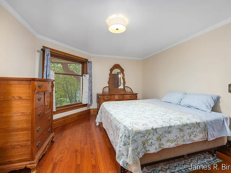 529 Avery St — Photo 20