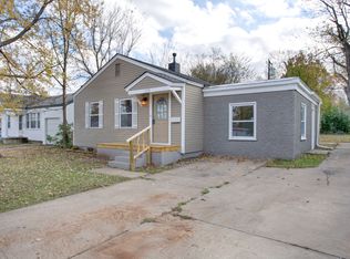 536 E Ercoupe Dr, Midwest City, OK 73110