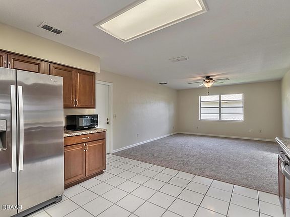 5th image of 4567 Phipps Dr