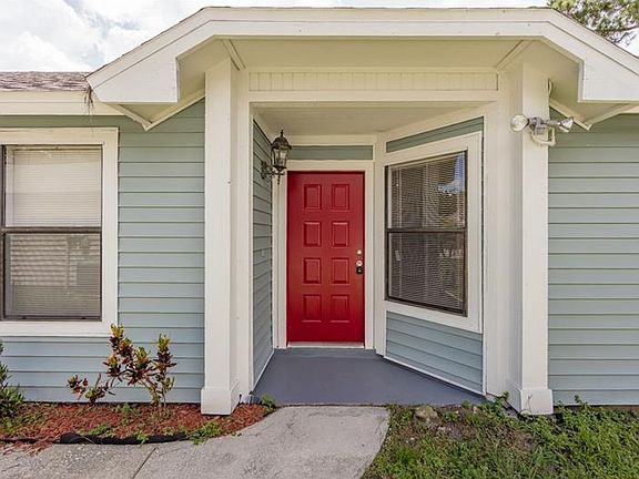 3rd image of 112 Lakeside Cir