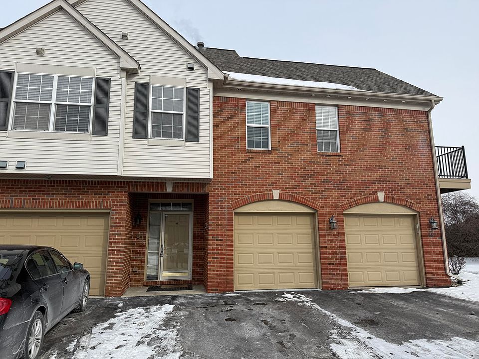 1st image of 23493 Williamsburg Cir