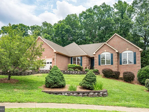 103 Chase Ln, Fredericksburg, VA 22401