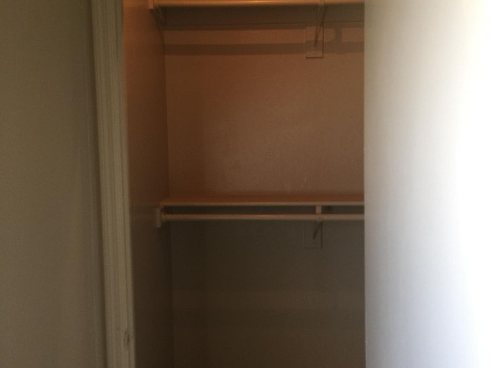 MASTER BEDROOM WALKING CLOSET