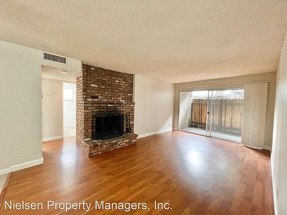 3rd image of 2815 E St APT 7