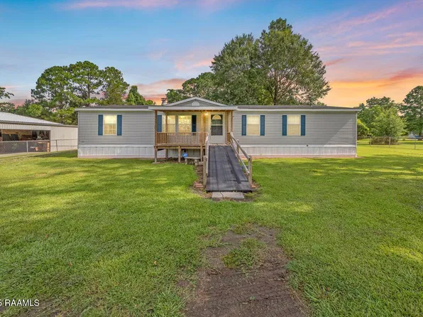 1864 Grand Anse Hwy, Breaux Bridge, LA 70517
